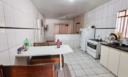Casa com 3 quartos à venda na rua tupã, 219, colônia rio grande, são josé dos pinhais, 150 m2 por r$ 630.000