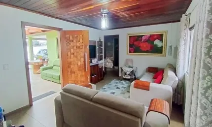 Casa com 2 quartos à venda na Rua Aníbal Silva, 1562, Afonso Pena, São José dos Pinhais, 120 m2 por R$ 790.000