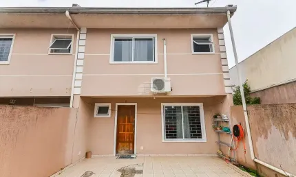 Casa em condomínio fechado com 3 quartos à venda na Rua Pedro Frederico Voluz, 468, Pinheirinho, Curitiba, 90 m2 por R$ 450.000