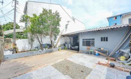 Casa com 3 quartos à venda na Rua João Fleury da Rocha, 170, Sítio Cercado, Curitiba, 80 m2 por R$ 250.000