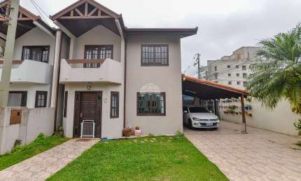 Casa em condomínio fechado com 3 quartos à venda na Rua Pedro Elias Graciano, 56, Centro, Pinhais, 106 m2 por R$ 697.000