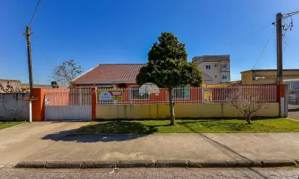 Casa com 4 quartos à venda na Rua Honorato da Silveira, 120, Ipê, São José dos Pinhais, 136 m2 por R$ 550.000