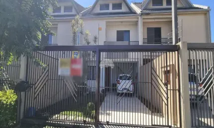 Casa com 3 quartos à venda na Rua Cristiano Strobel, 1375, Boqueirão, Curitiba, 170 m2 por R$ 605.000
