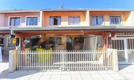 Casa em condomínio fechado com 3 quartos à venda na Rua Raymundo Nina Rodrigues, 751, Cajuru, Curitiba, 79 m2 por R$ 380.000