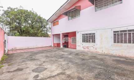 Casa com 7 quartos à venda na Rua Moisés Ferreira, 191, Pinheirinho, Curitiba, 250 m2 por R$ 500.000