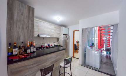 Casa com 2 quartos à venda na Rua Antônio Giovanni Bertoldi, 459, Campo de Santana, Curitiba, 68 m2 por R$ 280.000