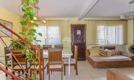 Casa com 3 quartos à venda na Rua José de Paula Pereira, 71, Cajuru, Curitiba, 81 m2 por R$ 510.000