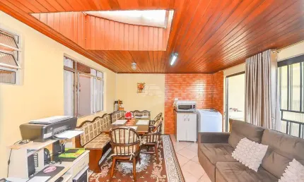 Casa com 4 quartos à venda na Rua Ezio Zanello, 189, Alto Boqueirão, Curitiba, 134 m2 por R$ 550.000