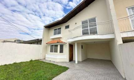 Casa com 3 quartos para alugar na Rua Delicio Dalprá, 99, Atuba, Curitiba, 135 m2 por R$ 3.200