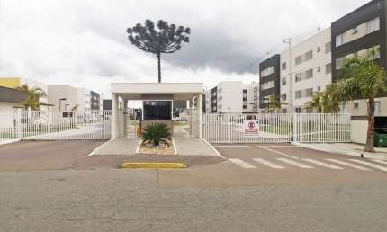 Apartamento com 2 quartos para alugar na Rua Maria Joaquina Vaz, 721, Jardim Itaqui, Campo Largo, 43 m2 por R$ 650