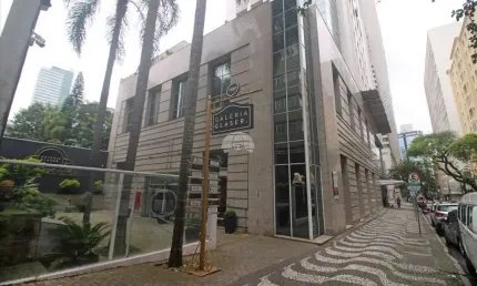 Ponto comercial para alugar na Rua Comendador Araújo, 241, Centro, Curitiba, 32 m2 por R$ 1.300