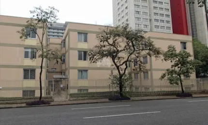 Apartamento com 3 quartos para alugar na Avenida João Gualberto, 1313, Juvevê, Curitiba, 77 m2 por R$ 1.900