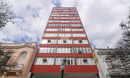 Sala comercial para alugar na Rua XV de Novembro, 362, Centro, Curitiba, 38 m2 por R$ 850