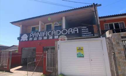 Casa com 3 quartos para alugar na Rua Cidnei Grein Corrêa, 776, Guatupê, São José dos Pinhais, 100 m2 por R$ 1.800