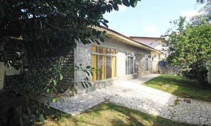 Casa com 4 quartos para alugar na Rua Cícero Jaime Bley, 146, Bacacheri, Curitiba, 185 m2 por R$ 4.200