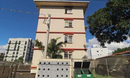 Apartamento com 2 quartos para alugar na Avenida dos Estados, 1205, Água Verde, Curitiba, 70 m2 por R$ 2.500