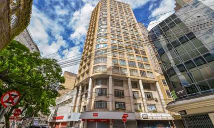 Sala comercial para alugar na Avenida Luiz Xavier, 68, Centro, Curitiba, 46 m2 por R$ 1.700