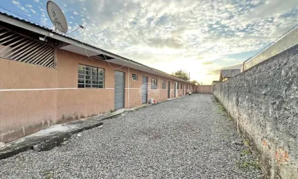 Kitnet / Stúdio para alugar na Rua José Ferreira da Rocha, 175, Pinheirinho, Curitiba, 20 m2 por R$ 900