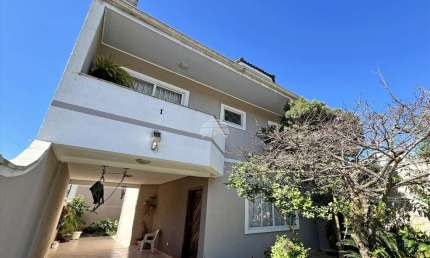 Casa com 3 quartos para alugar na Rua Câmara Júnior, 1451, Jardim das Américas, Curitiba, 156 m2 por R$ 4.000