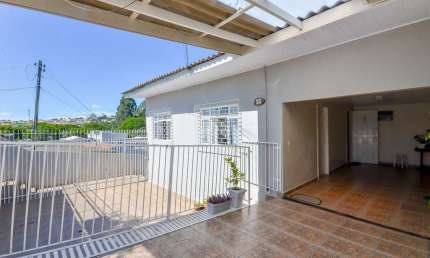 Casa com 3 quartos para alugar na Rua Céu Azul, 52, Santa Cândida, Curitiba, 120 m2 por R$ 3.500