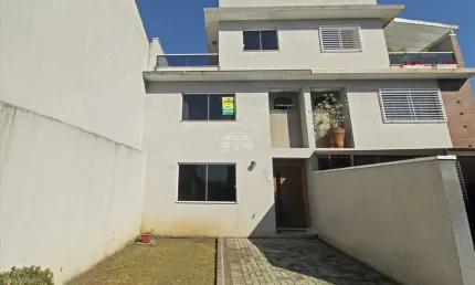 Casa em condomínio fechado com 3 quartos para alugar na Rua Adílio Ramos, 2944, Bairro Alto, Curitiba, 77 m2 por R$ 3.000