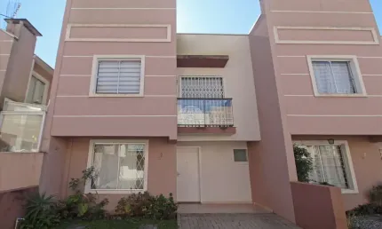Casa em condomínio fechado com 3 quartos para alugar na Estrada de Santa Cândida, 368, Santa Cândida, Curitiba, 108 m2 por R$ 2.600