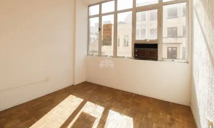 Sala comercial para alugar na Rua XV de Novembro, 362, Centro, Curitiba, 48 m2 por R$ 850