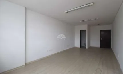 Sala comercial para alugar na Rua José Loureiro, 569, Centro, Curitiba, 34 m2 por R$ 850