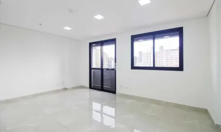 Sala comercial para alugar na Rua André de Barros, 226, Centro, Curitiba, 28 m2 por R$ 1.200