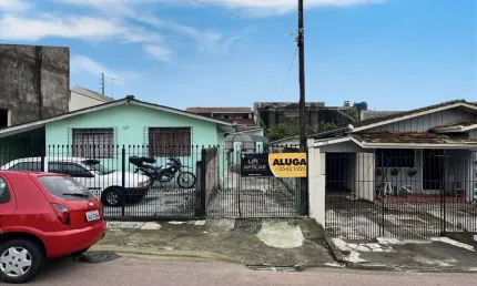 Casa com 2 quartos para alugar na Rua Estevam Monastier, 782, Xaxim, Curitiba, 60 m2 por R$ 1.600