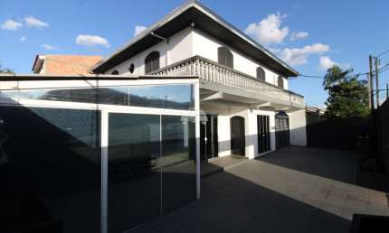Casa comercial para alugar na Rua Ribeirão do Pinhal, 191, Xaxim, Curitiba, 237 m2 por R$ 4.800