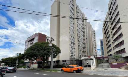 Apartamento com 2 quartos para alugar na Rua Comendador Fontana, 114, Centro Cívico, Curitiba, 53 m2 por R$ 2.000