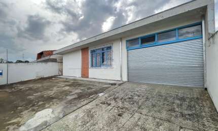 Casa com 3 quartos para alugar na Rua Irerê, 234, São Braz, Curitiba, 160 m2 por R$ 3.400