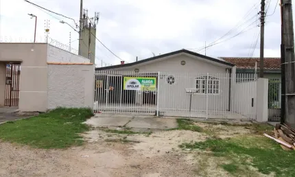 Casa com 4 quartos para alugar na rua fernando de souza costa, 165, fazendinha, curitiba, 100 m2 por r$ 2.300