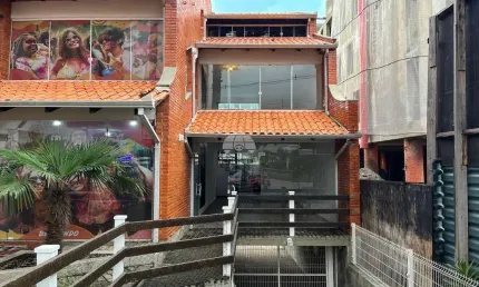 Ponto comercial para alugar na Avenida Manoel Ribas, 3592, Santa Felicidade, Curitiba, 120 m2 por R$ 2.500