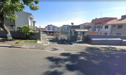 Apartamento com 3 quartos para alugar na Rua Evaristo da Veiga, 2910, Boqueirão, Curitiba, 67 m2 por R$ 2.200