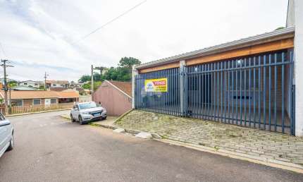 Casa com 2 quartos à venda na Rua Manoel Lopes Vieira, 479, Botiatuva, Campo Largo, 76 m2 por R$ 240.000