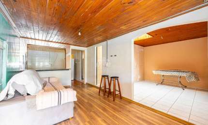 Casa com 2 quartos à venda na Rua Amazilio Lavall, 134, Jardim Florestal, Campo Largo, 60 m2 por R$ 220.000