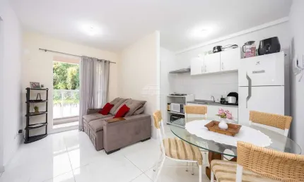 Apartamento com 2 quartos à venda na Rua Ângelo Zanetti, 795, Loteamento Itaboa, Campo Largo, 55 m2 por R$ 190.000