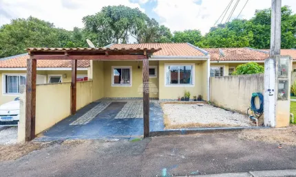Casa em condomínio fechado com 2 quartos à venda na Rua Rio Negro, 101, Jardim Três Rios, Campo Largo, 139 m2 por R$ 210.000