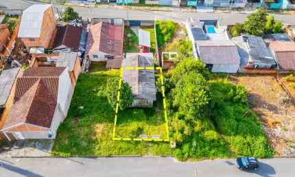 Terreno à venda na Rua Iraque, 79, Conjunto Habitacional Monsenhor Francisco Gorski, Campo Largo, 200 m2 por R$ 120.000