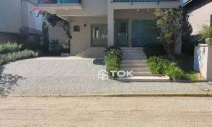 Casa em condomínio com acesso exclusivo a praia! m² por R$ 6.799.000 - Praia do Estaleiro - Balneário Camboriú/SC