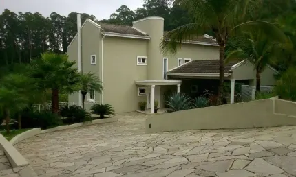 Casa em condomínio fechado com 4 quartos para alugar na Avenida Ceci, Alphaville, Barueri