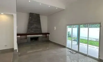 Casa com 4 quartos  - Centro Comercial Jubran - Barueri/SP