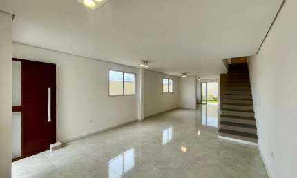 Casa com 3 Quartos - Jaguari - Santana de Parnaíba/SP