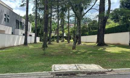 Terreno de 739 m²  - Alphaville - Santana de Parnaíba/SP