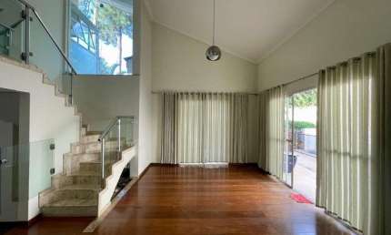 Casa com 4 dormitórios  - Residencial Quatro (Alphaville) - Barueri/SP