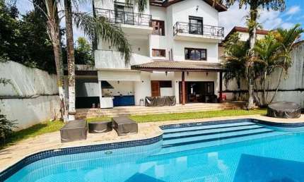 Casa com 4 Quartos, Mobiliado - Alphaville - Santana de Parnaíba/SP