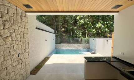 Casa com 3 dormitórios à venda, 151 m² por R$ 1.150.000 - Chácara Jaguari (Fazendinha) - Santana de Parnaíba/SP