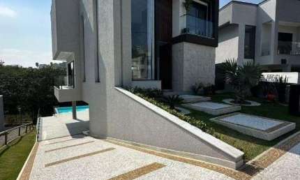 Casa com 3 Quartos - Alphaville - Santana de Parnaíba/SP